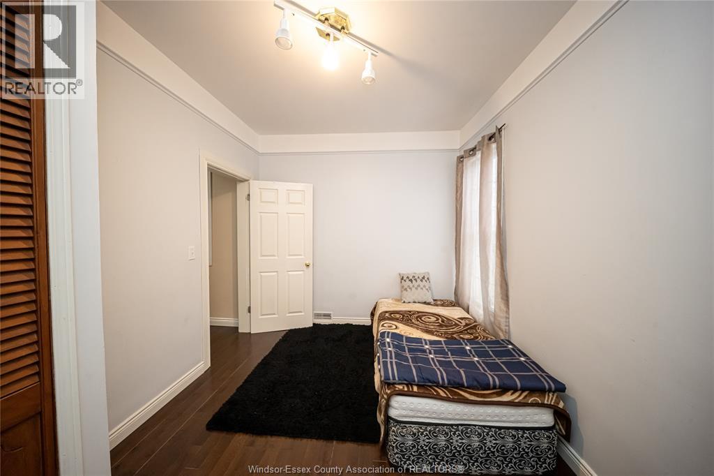 894 University Avenue, Windsor, Ontario  N9A 2Z9 - Photo 30 - 26015035