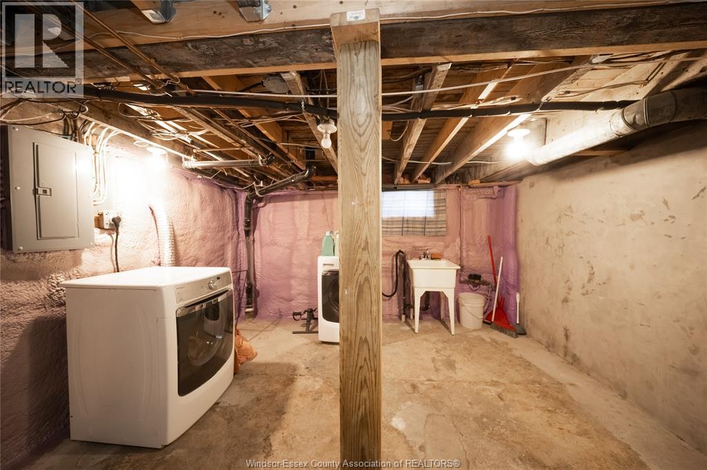 894 University Avenue, Windsor, Ontario  N9A 2Z9 - Photo 34 - 26015035