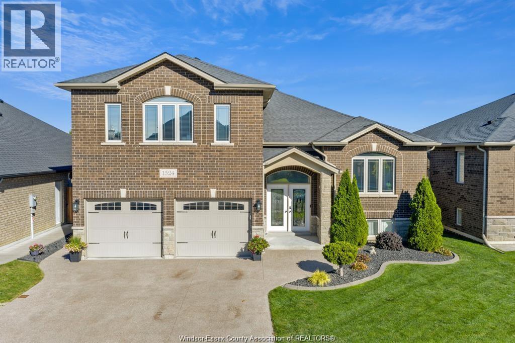 1524 Inverness Avenue, Windsor, Ontario  N8P 0B1 - Photo 1 - 26015122