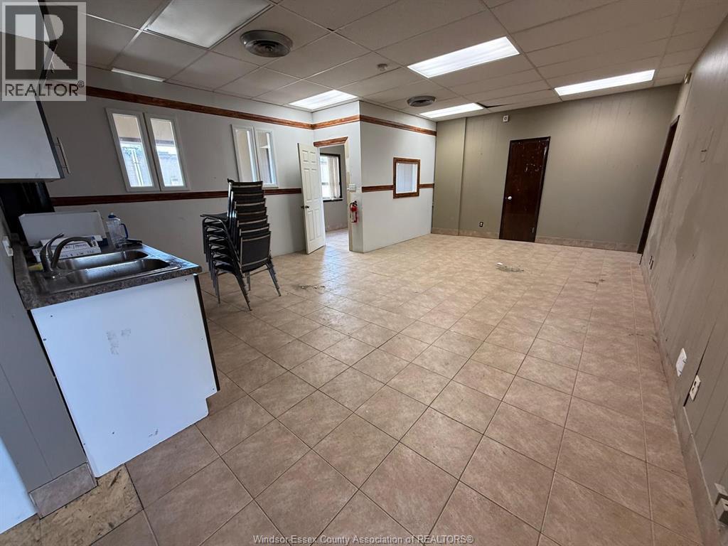 2490 Mcdougall Street, Windsor, Ontario  N8X 3N7 - Photo 6 - 26015133