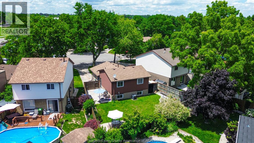 1343 Leafield, Windsor, Ontario  N8W 5A2 - Photo 2 - 26015166