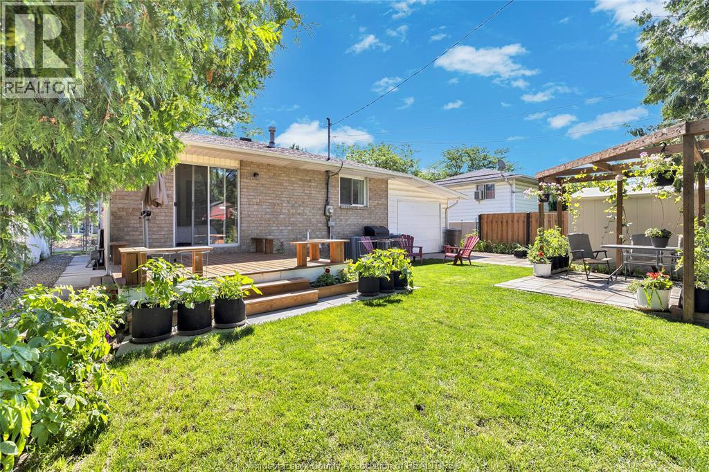 2709 Jefferson, Windsor, Ontario  N8T 3E7 - Photo 38 - 26015171