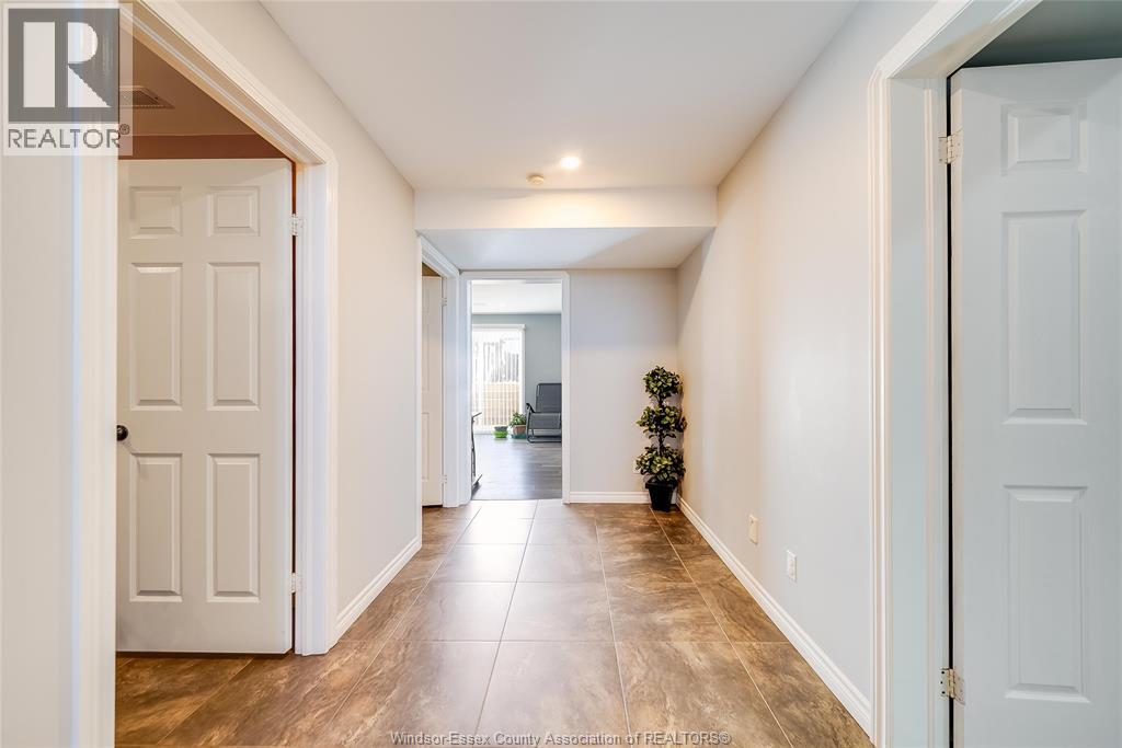 1596 Morningstar Avenue, Windsor, Ontario  N8P 1P9 - Photo 30 - 26015185