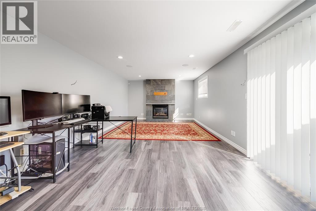 1596 Morningstar Avenue, Windsor, Ontario  N8P 1P9 - Photo 34 - 26015185