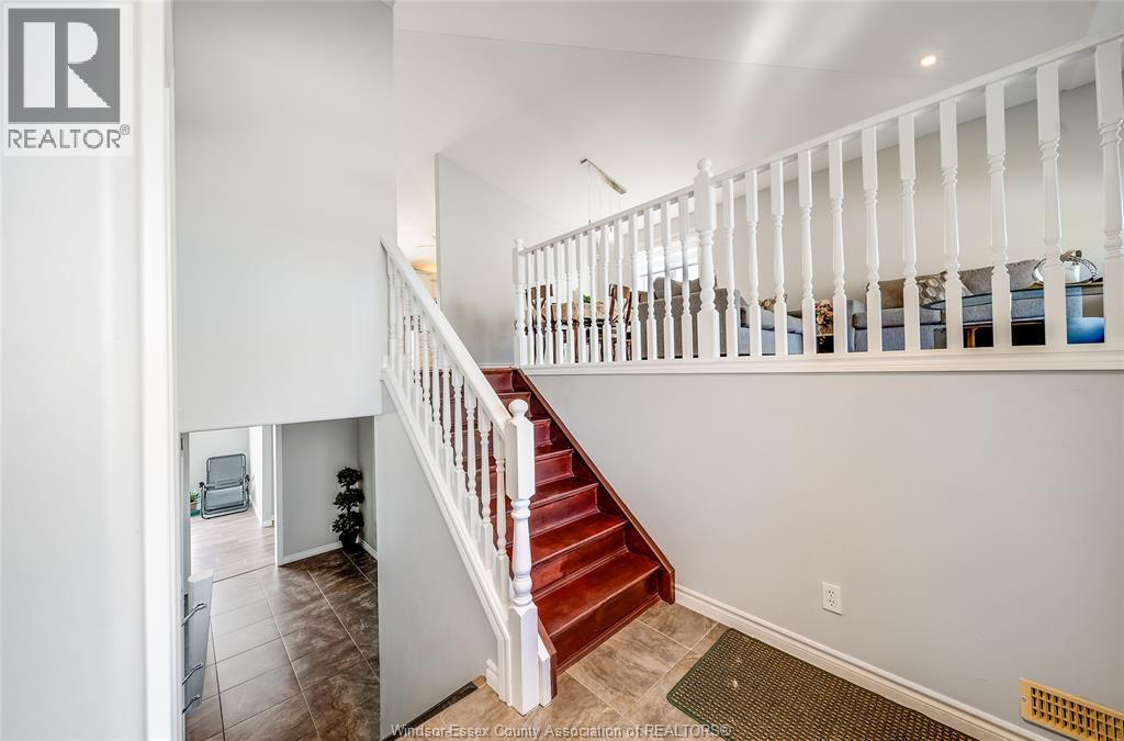 1596 Morningstar Avenue, Windsor, Ontario  N8P 1P9 - Photo 4 - 26015185