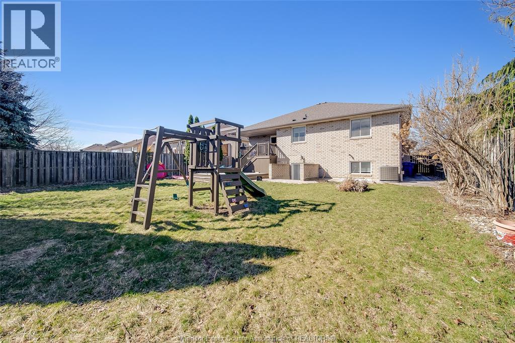 1596 Morningstar Avenue, Windsor, Ontario  N8P 1P9 - Photo 47 - 26015185