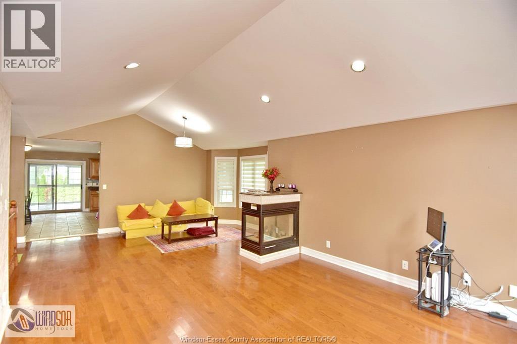 4305 Casgrain Unit# Upper, Windsor, Ontario  N9G 2A9 - Photo 14 - 26015183