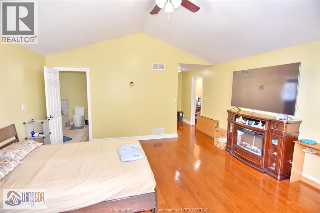 4305 Casgrain Unit# Upper, Windsor, Ontario  N9G 2A9 - Photo 32 - 26015183