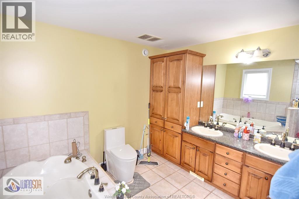 4305 Casgrain Unit# Upper, Windsor, Ontario  N9G 2A9 - Photo 34 - 26015183