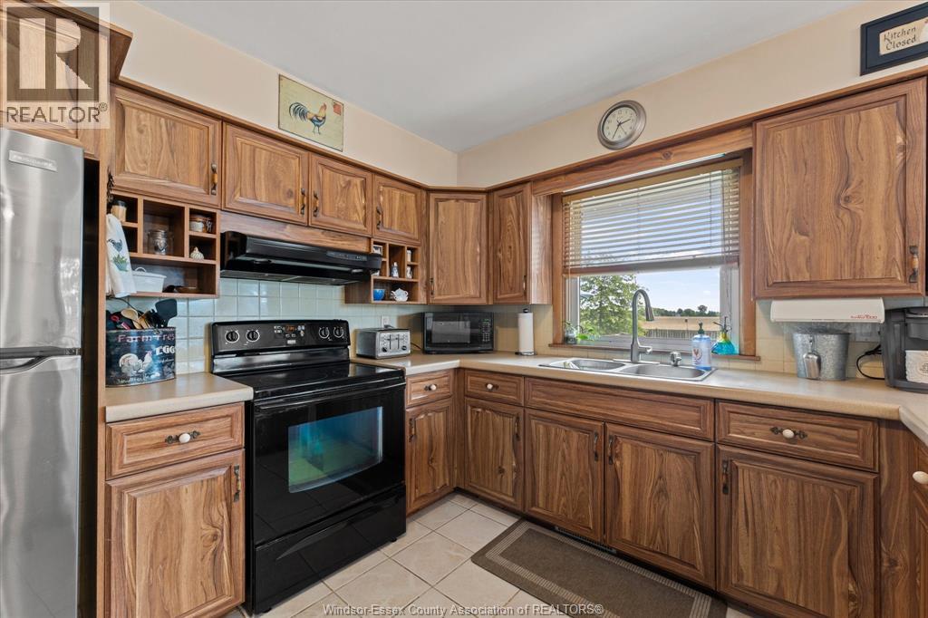 9601 County Rd 18, Amherstburg, Ontario  N9V 2Y8 - Photo 11 - 26015200