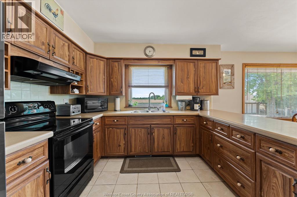 9601 County Rd 18, Amherstburg, Ontario  N9V 2Y8 - Photo 12 - 26015200