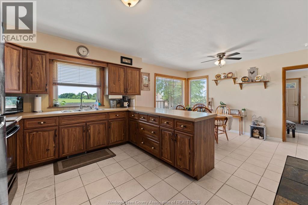 9601 County Rd 18, Amherstburg, Ontario  N9V 2Y8 - Photo 13 - 26015200
