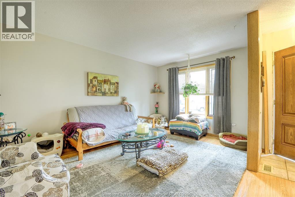 9447 Alten Drive, Windsor, Ontario  N8R 1V9 - Photo 4 - 26015201