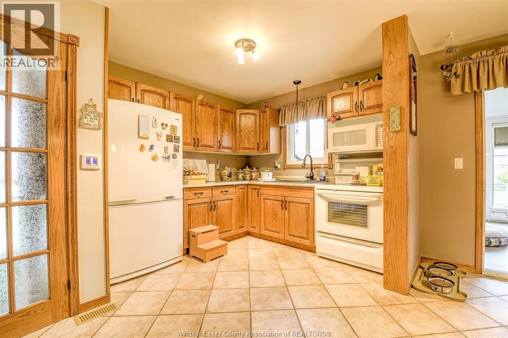 9447 Alten Drive, Windsor, Ontario  N8R 1V9 - Photo 7 - 26015201