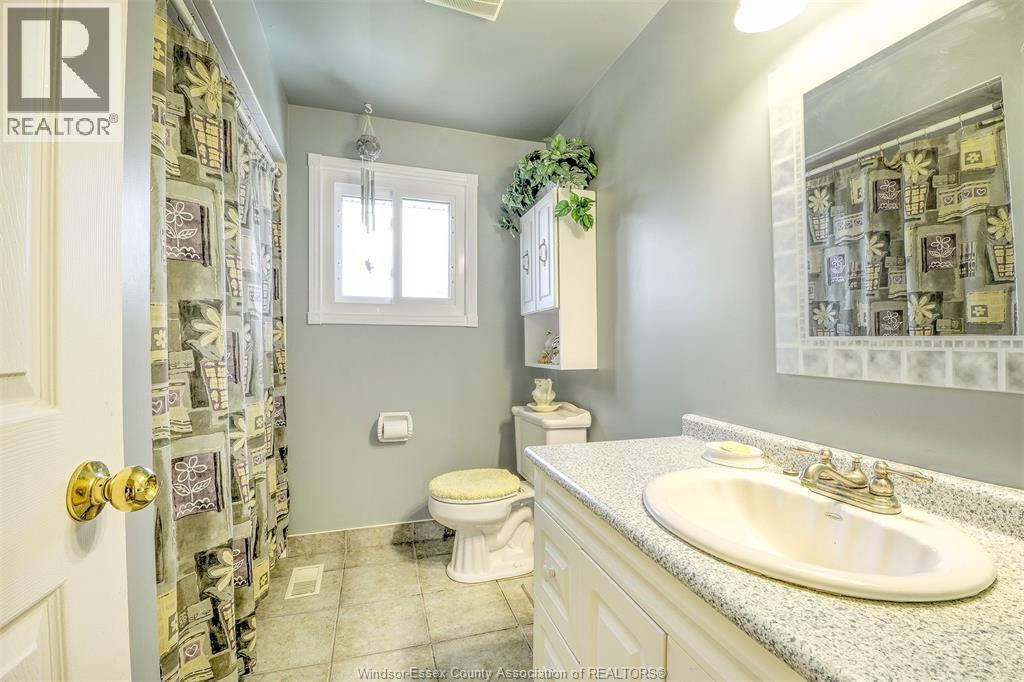 9447 Alten Drive, Windsor, Ontario  N8R 1V9 - Photo 9 - 26015201