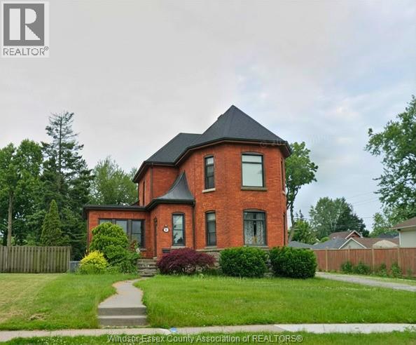 48 Clark Street West, Leamington, Ontario  N8H 1E7 - Photo 1 - 26015217