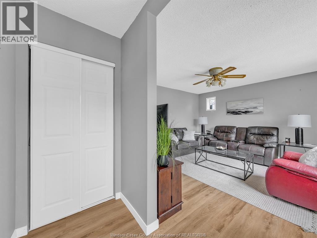20 St. Charles Pl, Amherstburg, Ontario  N9V 3J7 - Photo 3 - 26015164