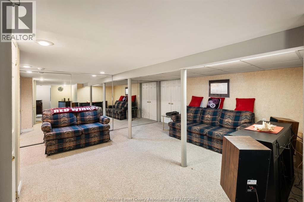 2226 Gladstone Avenue, Windsor, Ontario  N8W 2N7 - Photo 37 - 26015230