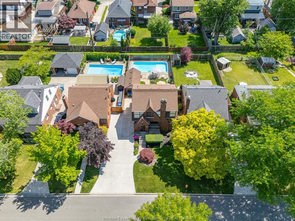 2226 Gladstone Avenue, Windsor, Ontario  N8W 2N7 - Photo 4 - 26015230