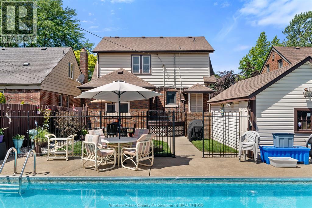 2226 Gladstone Avenue, Windsor, Ontario  N8W 2N7 - Photo 41 - 26015230