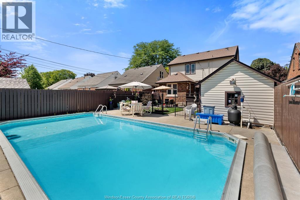 2226 Gladstone Avenue, Windsor, Ontario  N8W 2N7 - Photo 45 - 26015230