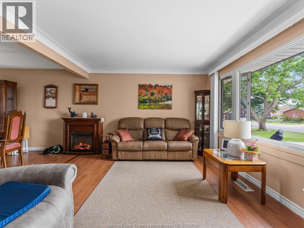 15 Riviera, Amherstburg, Ontario  N9V 3A5 - Photo 4 - 26015259