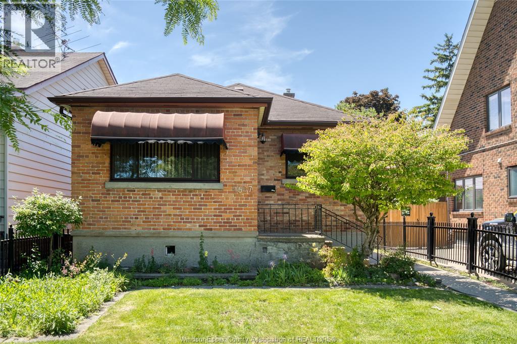 1507 Langlois, Windsor, Ontario  N8X 4M3 - Photo 2 - 26015282