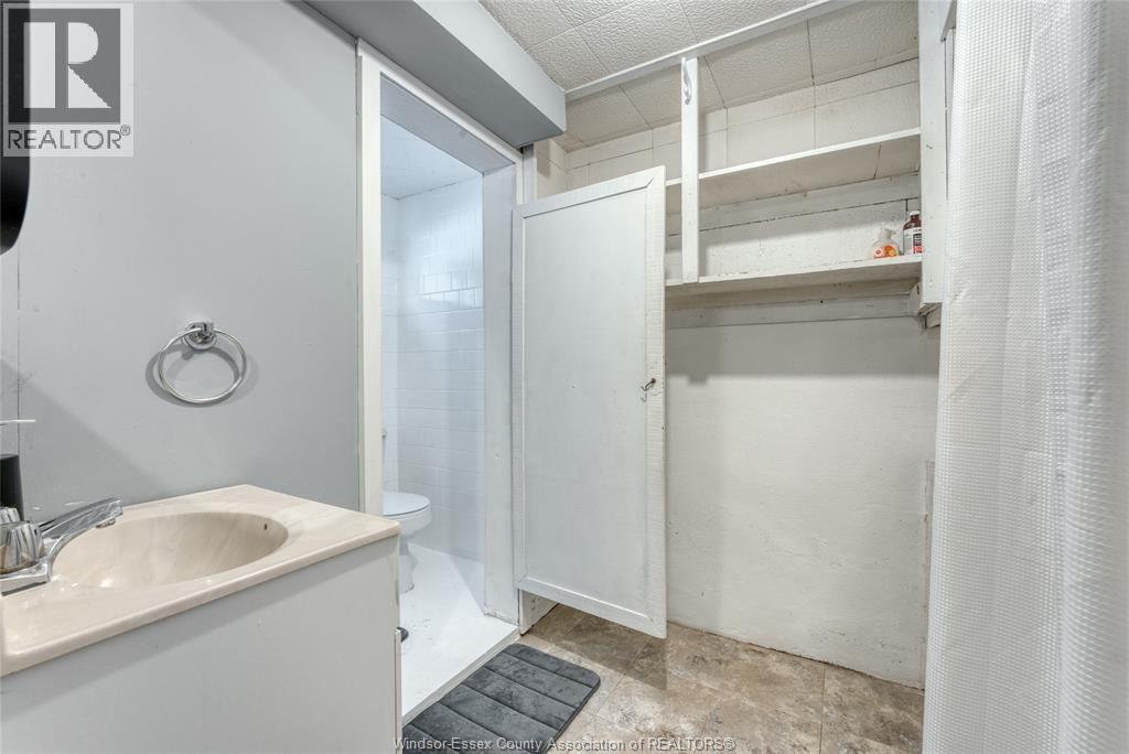 1507 Langlois, Windsor, Ontario  N8X 4M3 - Photo 27 - 26015282