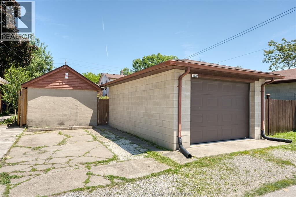 1507 Langlois, Windsor, Ontario  N8X 4M3 - Photo 34 - 26015282