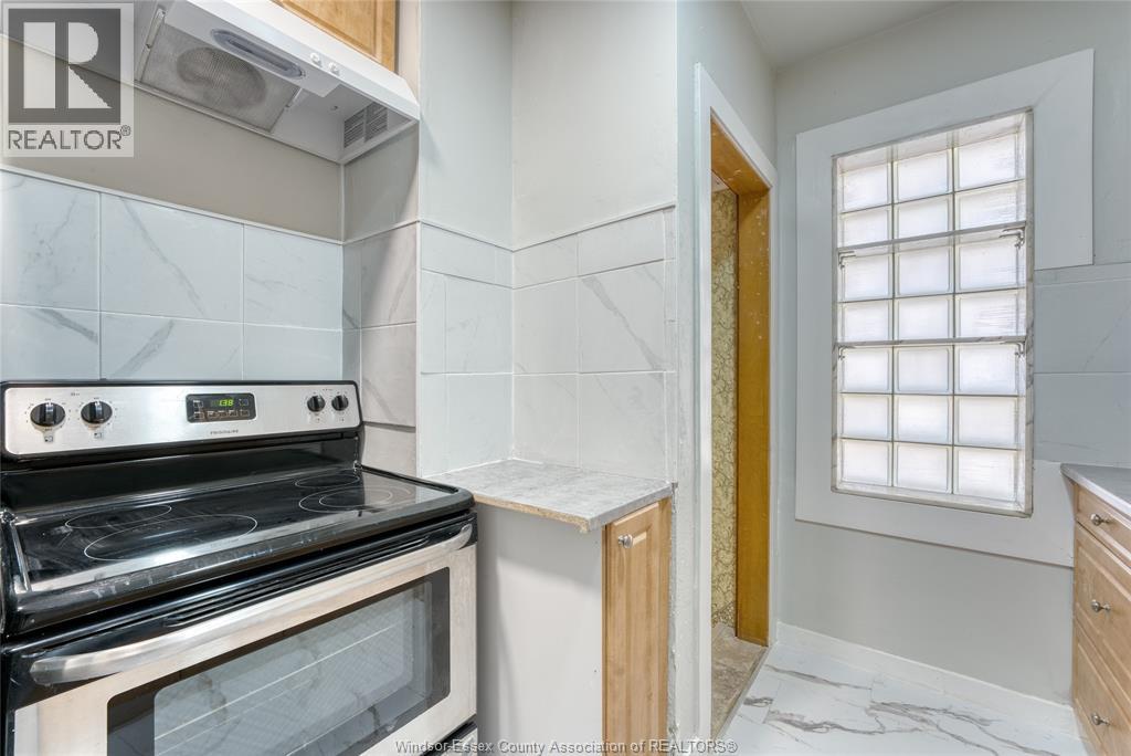 1507 Langlois, Windsor, Ontario  N8X 4M3 - Photo 9 - 26015282