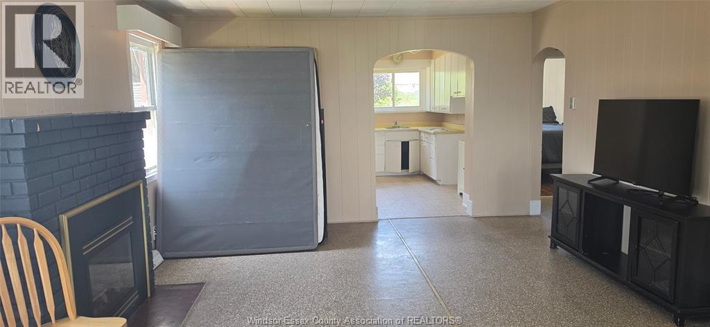 390 East Beach, Leamington, Ontario  N9H 3V7 - Photo 13 - 26015279