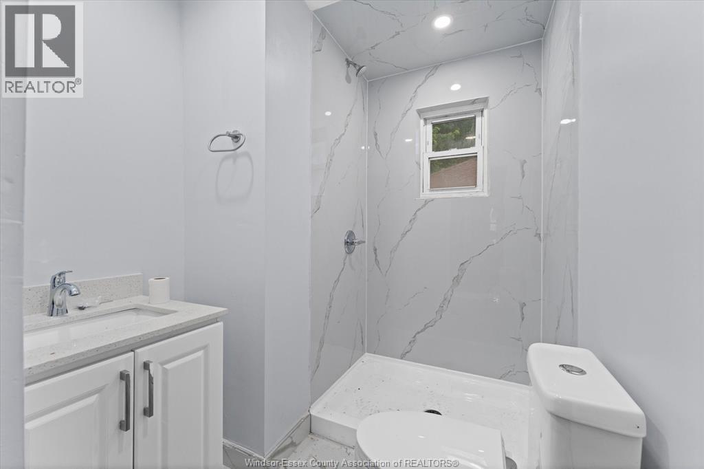 390 East Beach, Leamington, Ontario  N9H 3V7 - Photo 19 - 26015279