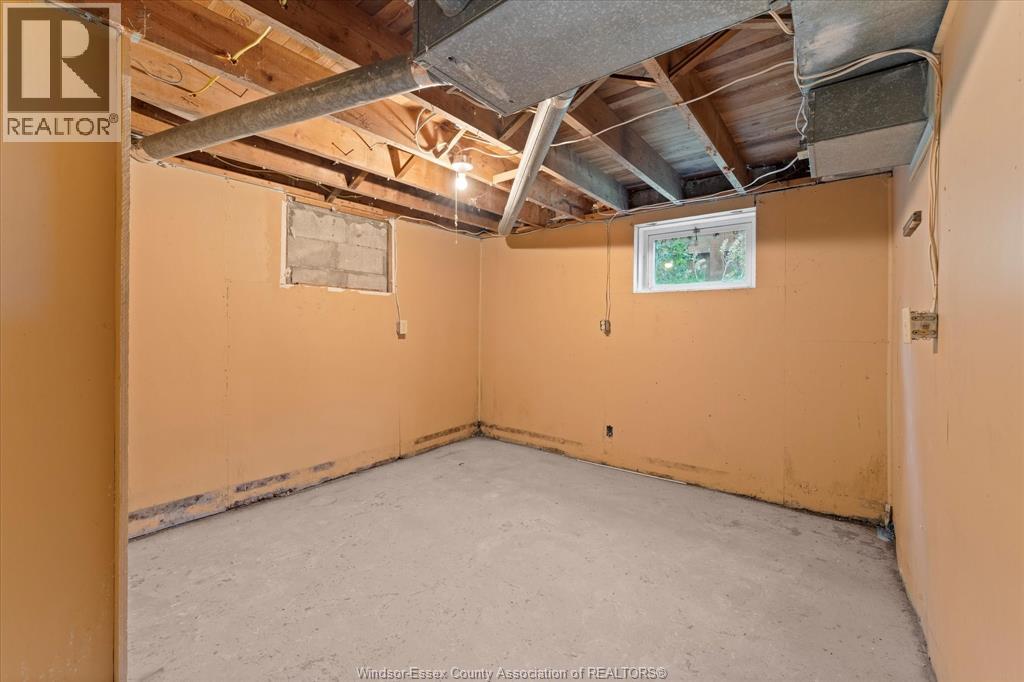 390 East Beach, Leamington, Ontario  N9H 3V7 - Photo 21 - 26015279