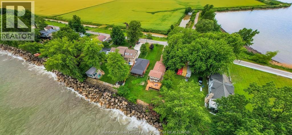 390 East Beach, Leamington, Ontario  N9H 3V7 - Photo 30 - 26015279