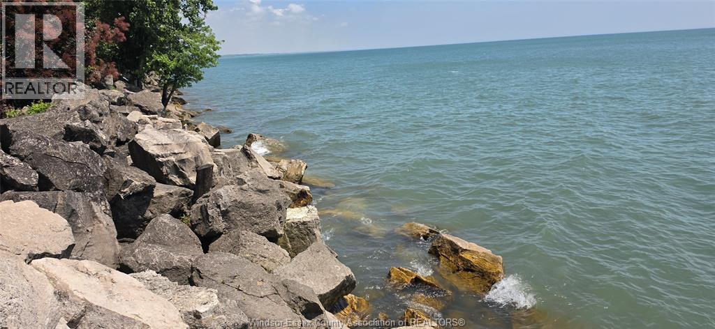 390 East Beach, Leamington, Ontario  N9H 3V7 - Photo 36 - 26015279