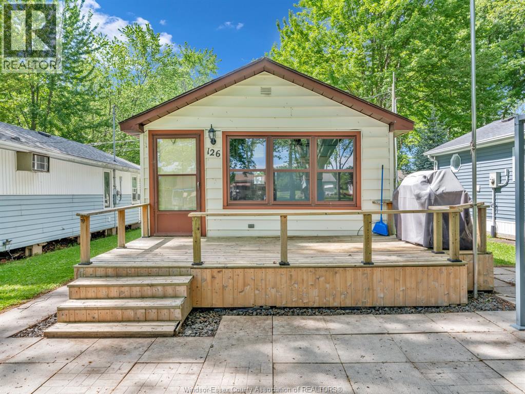 126 Pleasure Beach, Harrow, Ontario  N0R 1G0 - Photo 1 - 26015158