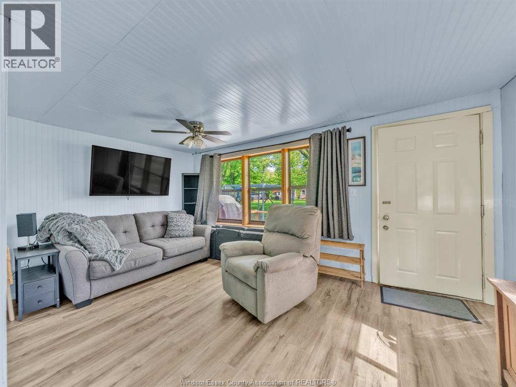 126 Pleasure Beach, Harrow, Ontario  N0R 1G0 - Photo 13 - 26015158