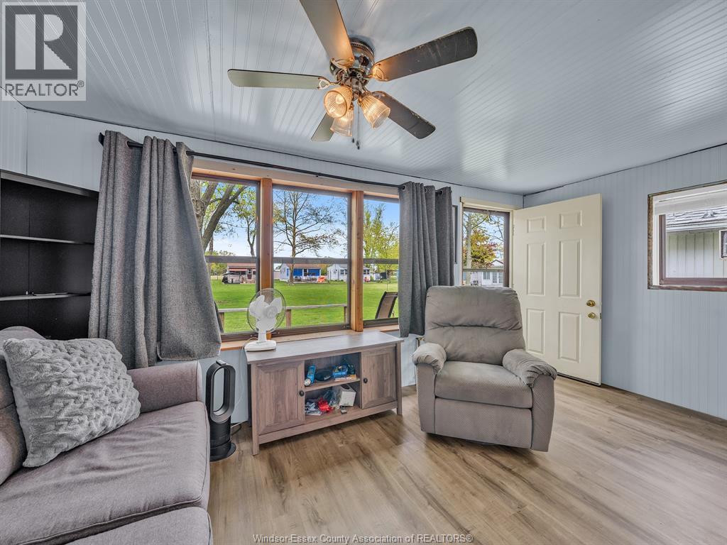 126 Pleasure Beach, Harrow, Ontario  N0R 1G0 - Photo 15 - 26015158
