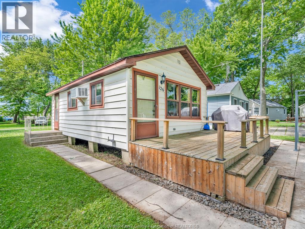 126 Pleasure Beach, Harrow, Ontario  N0R 1G0 - Photo 5 - 26015158