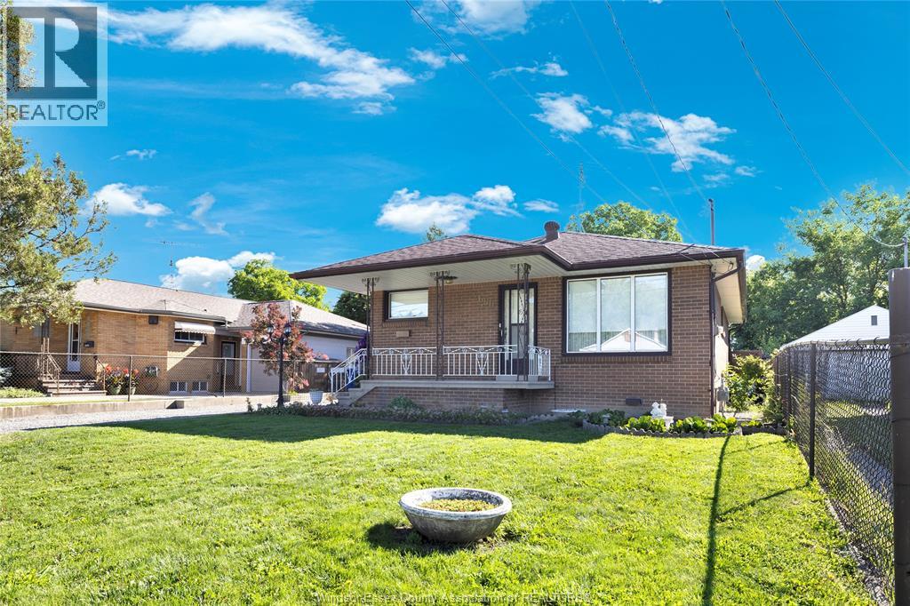 2680 Jos St. Louis, Windsor, Ontario  N8T 2M6 - Photo 2 - 26015240