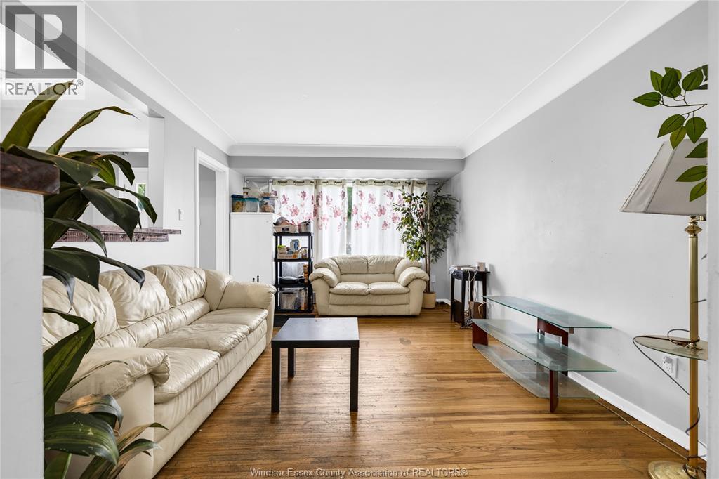 1158 Dot Avenue, Windsor, Ontario  N9C 3J1 - Photo 4 - 26015266