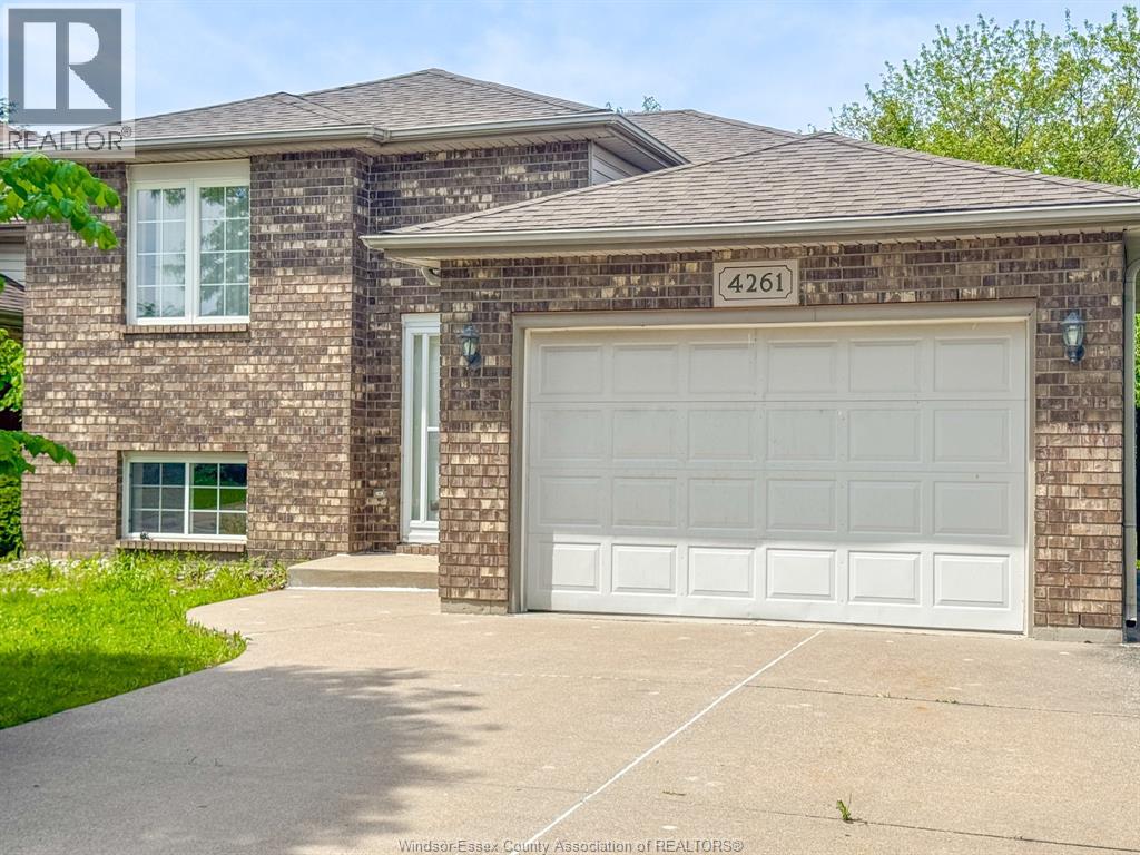 4261 Centurion, Windsor, Ontario  N9G 2V9 - Photo 1 - 26015073