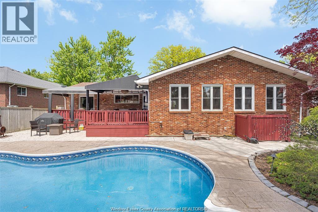 274 Irwin, Essex, Ontario  N8M 2T6 - Photo 47 - 26015309