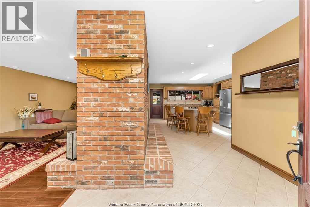 274 Irwin, Essex, Ontario  N8M 2T6 - Photo 6 - 26015309