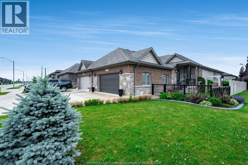 1 Woodland STREET, Kingsville, Ontario