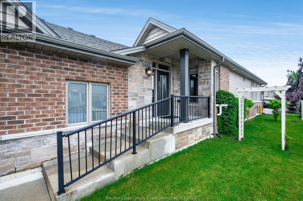 1 Woodland Street, Kingsville, Ontario  N9Y 0B1 - Photo 2 - 26015250