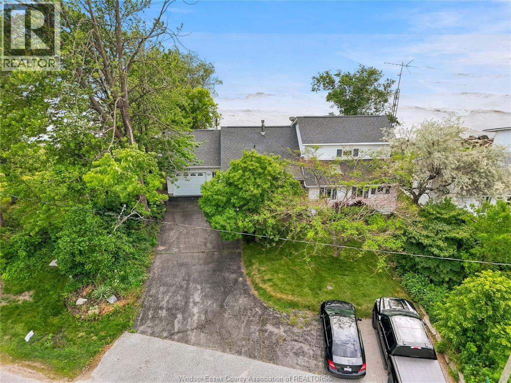 866 Point Pelee Drive, Leamington, Ontario  N8H 3V4 - Photo 4 - 26015344