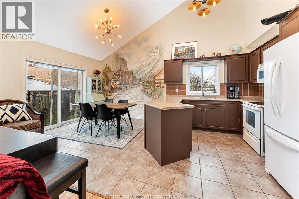 11460 Timber Bay Crescent, Windsor, Ontario  N8R 2K9 - Photo 11 - 26015375