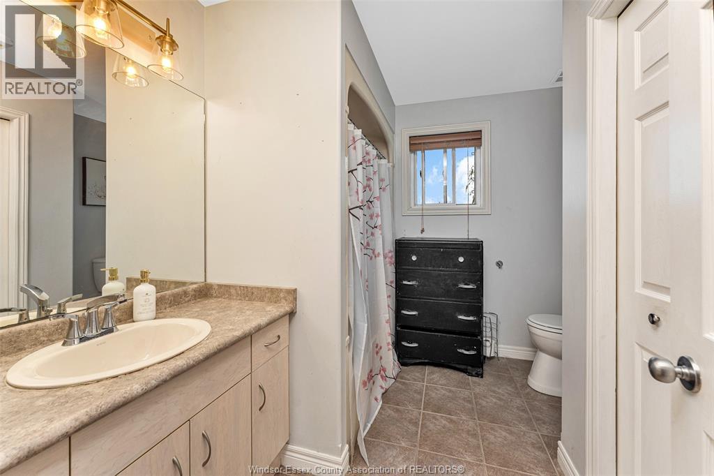 11460 Timber Bay Crescent, Windsor, Ontario  N8R 2K9 - Photo 22 - 26015375
