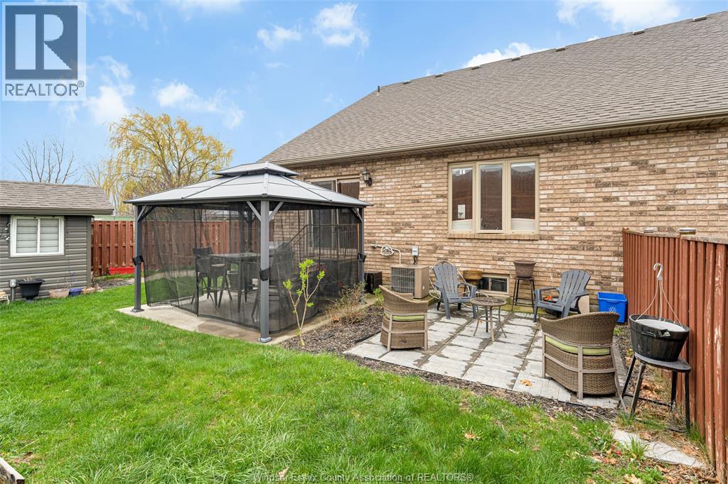 11460 Timber Bay Crescent, Windsor, Ontario  N8R 2K9 - Photo 6 - 26015375